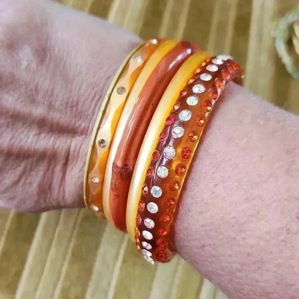 6 stack‎ bracelets orange yellow